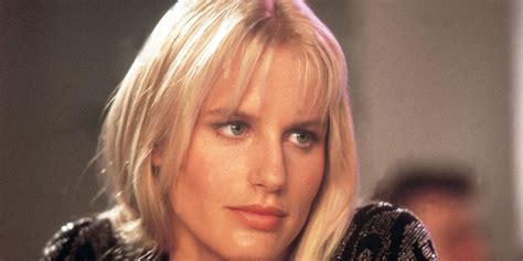 Daryl Hannah nua, pelada